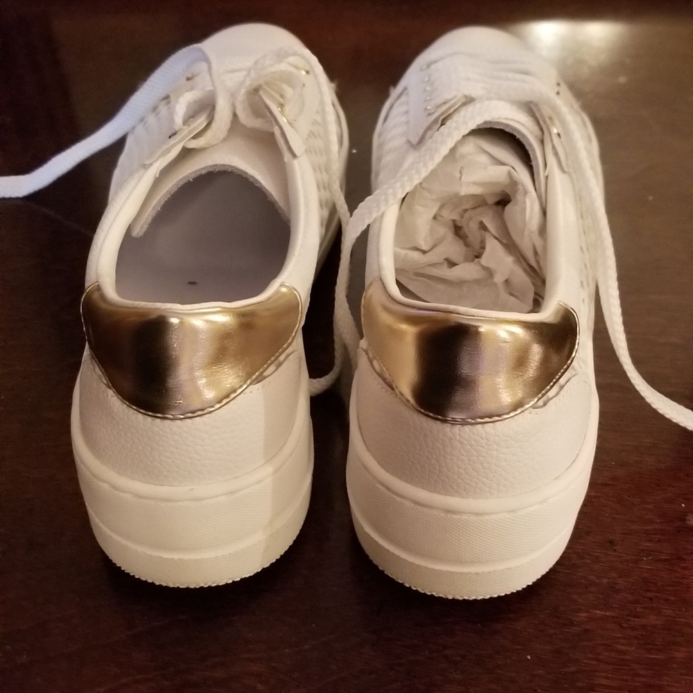 Shoes - Picture 3 of 3